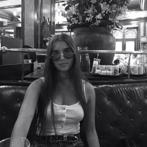 Meet your Posher, Chelsea